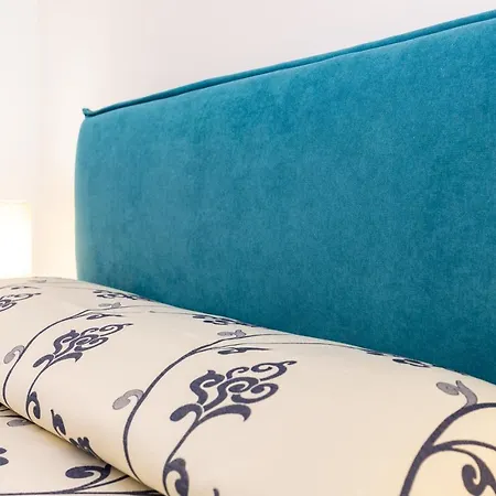 Riviera 3* مارينا دي بييتراسانْت